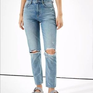 American Eagle NWT Mom Jean